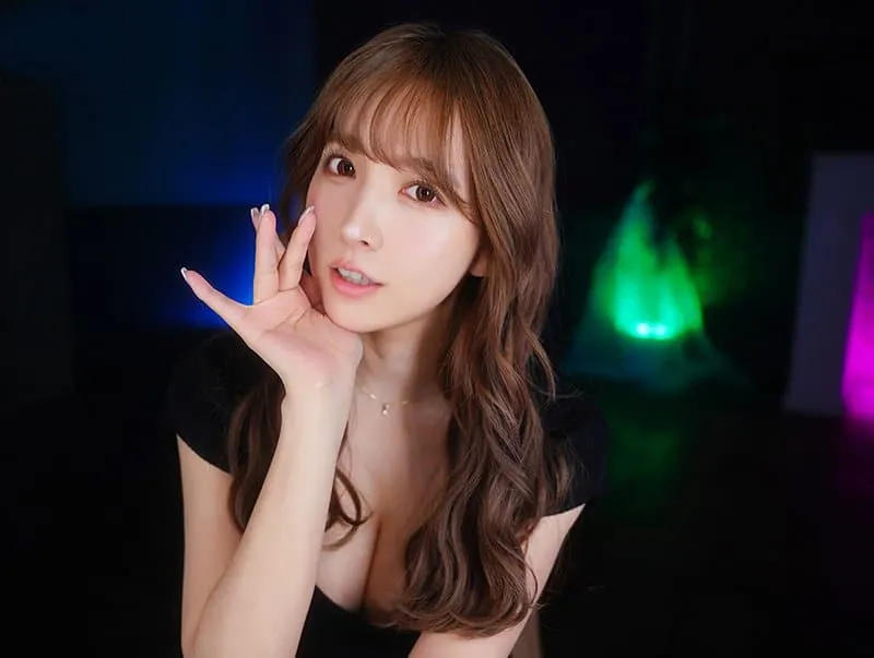 Yua mikami và những chuyện nóng bỏng gạ quan hệ nhẹ nhàng